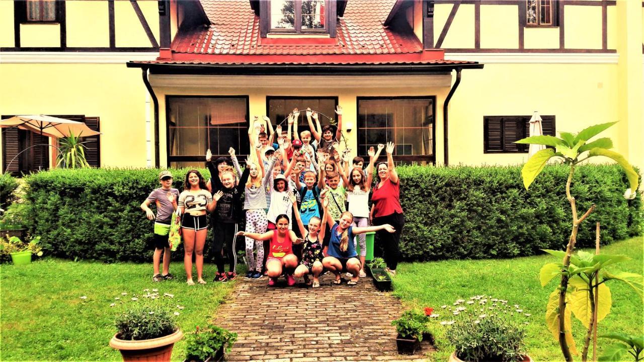 Penzion Pod Orechom Turčianske Teplice Buitenkant foto