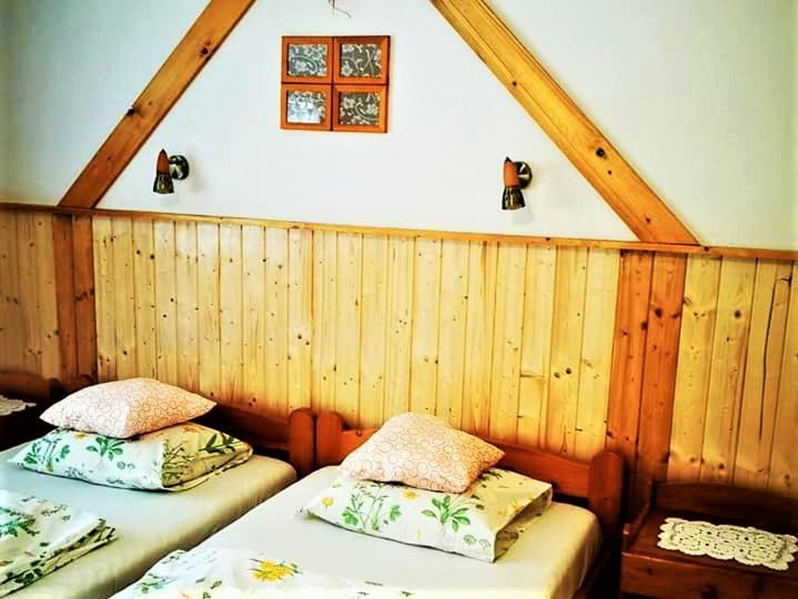 Penzion Pod Orechom Turčianske Teplice Buitenkant foto