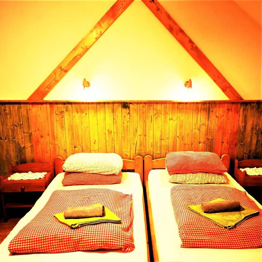Penzion Pod Orechom Turčianske Teplice Buitenkant foto